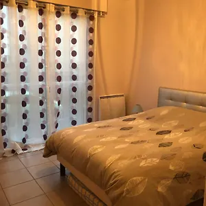 https://f2-le-havre-de-paix-rez-de-chausse-4-pers.hotels-rhonealpes.com